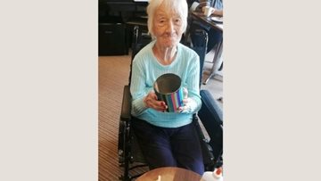 Pudsey care home Residents enjoys pot making session